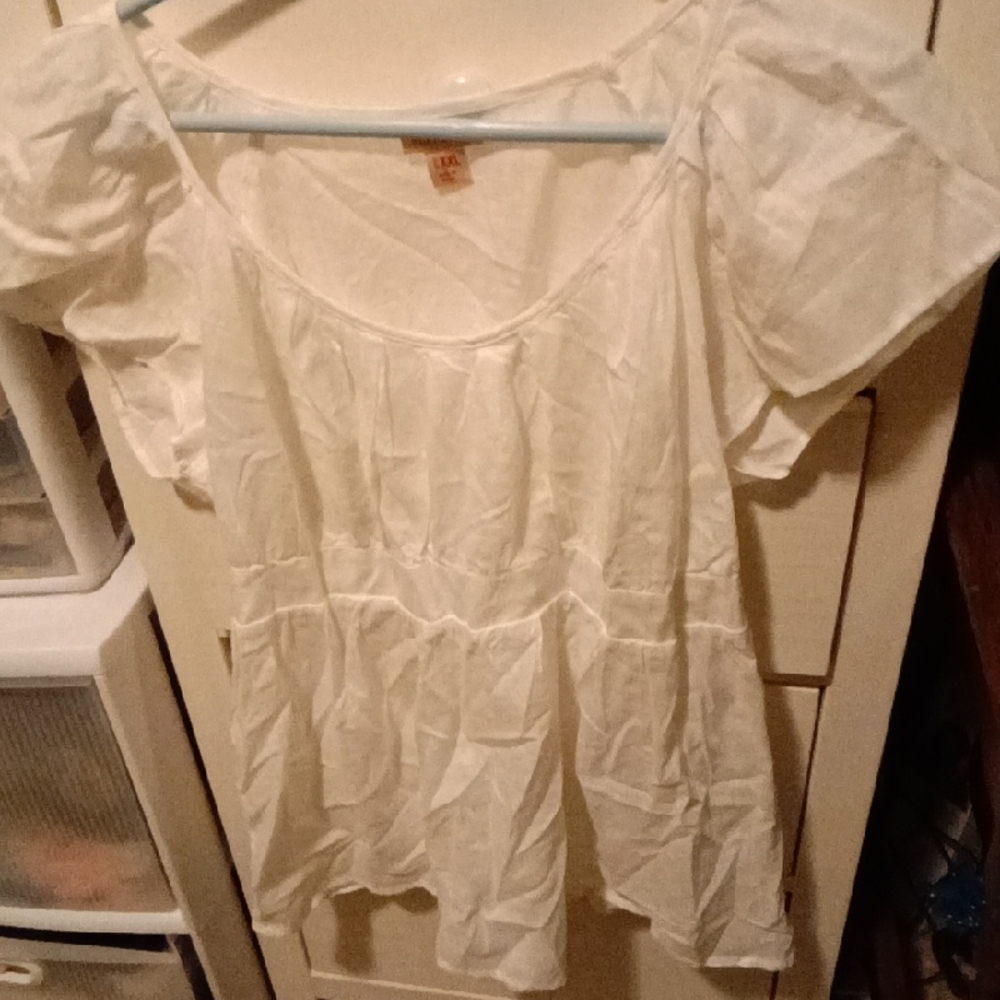 Women's White Top